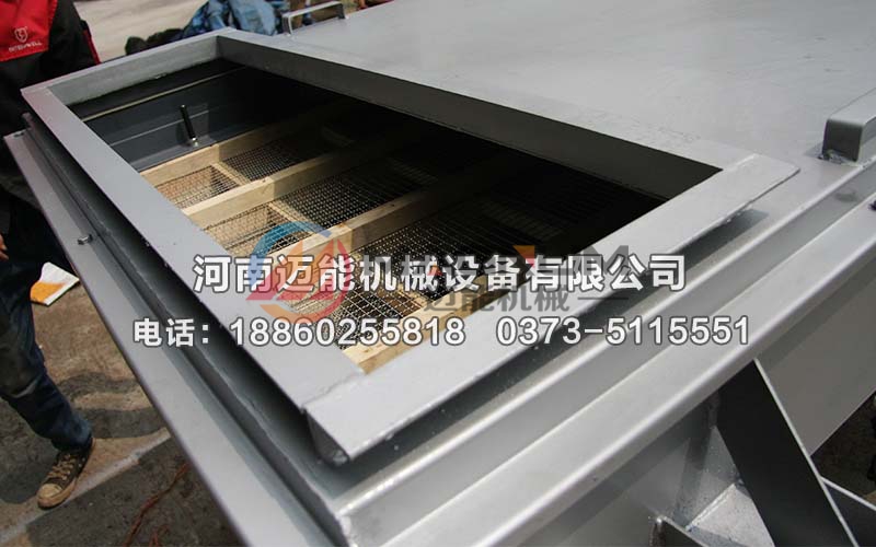 1030-2P直線(xiàn)振動(dòng)篩5